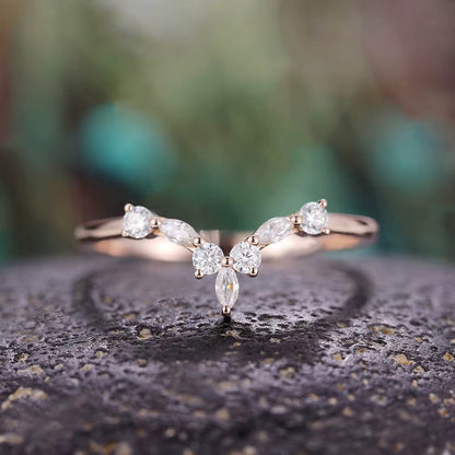 Anillo de deseos iluminado por estrellas