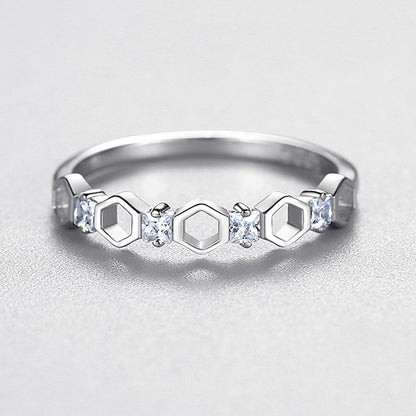 Glistening Splendor Ring - Diamoray