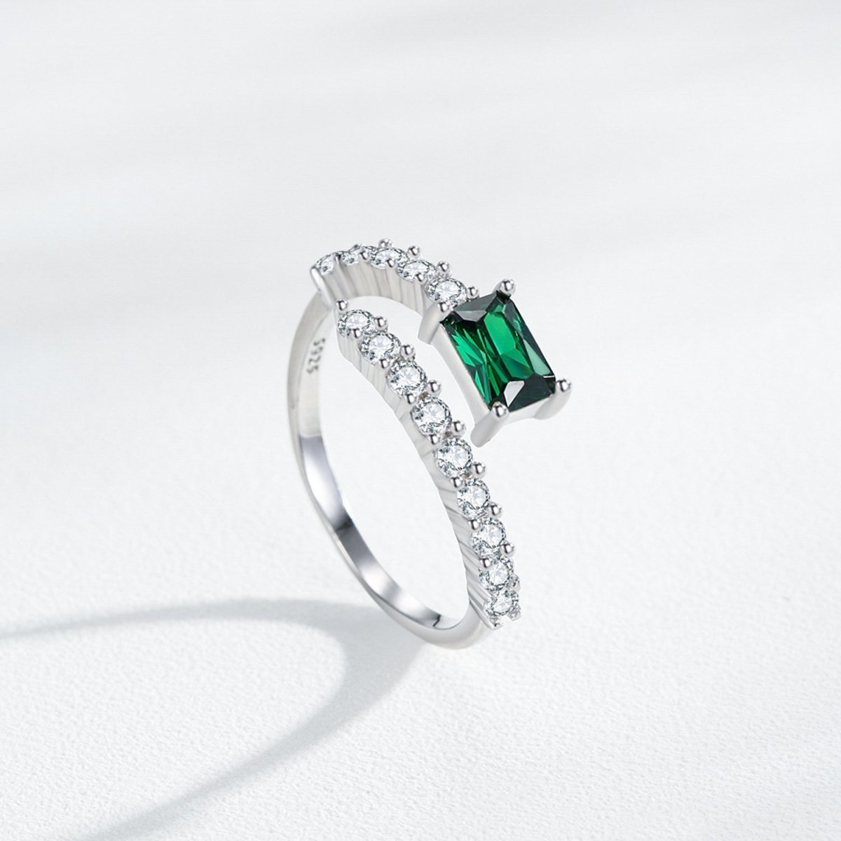 Green Goddess Ring - Diamoray