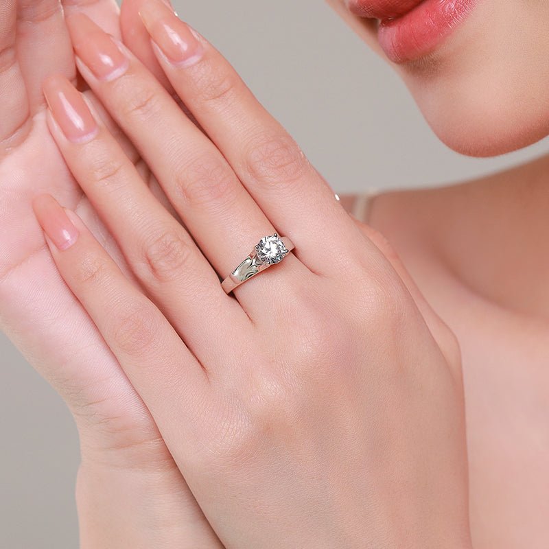 Lustrous Embrace Ring - Diamoray