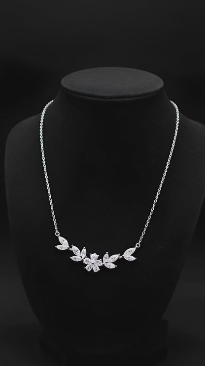 Floral Reverie Necklace