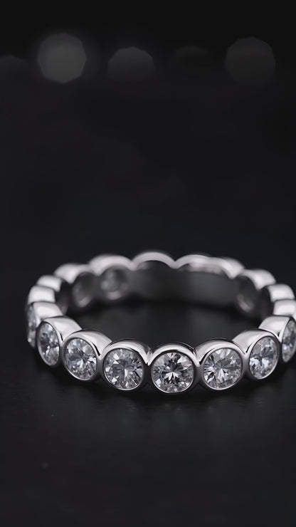 Anillo de halo de piedra lunar