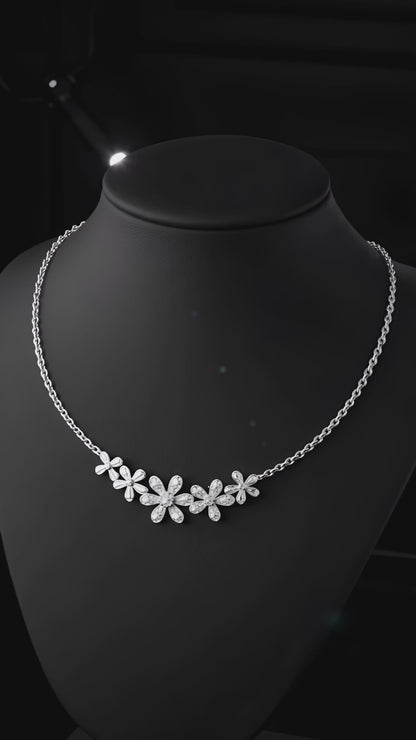 Förtrollad Blomma Halsband