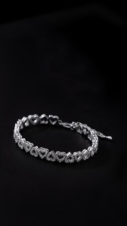 Noir Heartline Bracelet