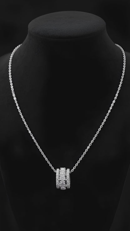 Smycke med sammanflätade gnistor