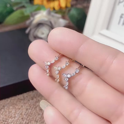 Anillo de deseos iluminado por estrellas