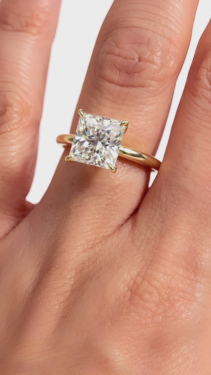 星雲の優雅な指輪