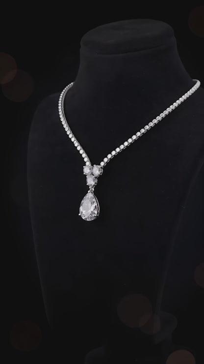 Pristine Elegance Necklace
