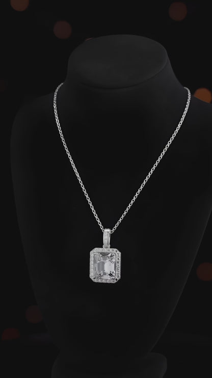 Solstice Gleam Necklace