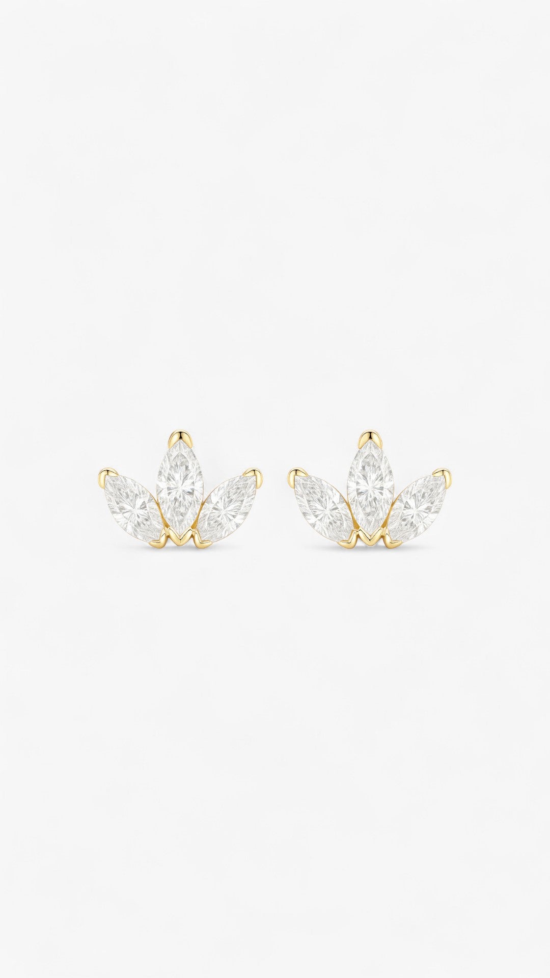 Intrikata Glimmerörhängen