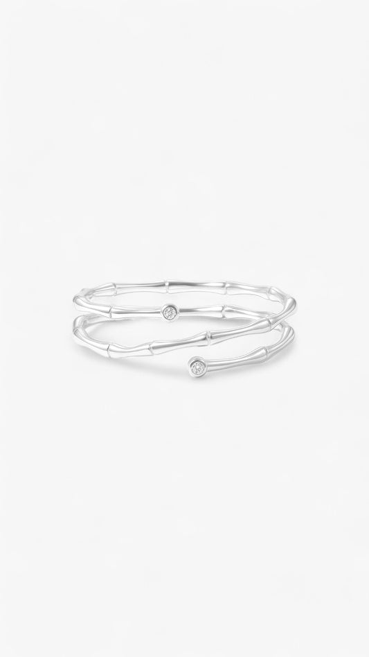 Anillo de remolino iluminado por la luna
