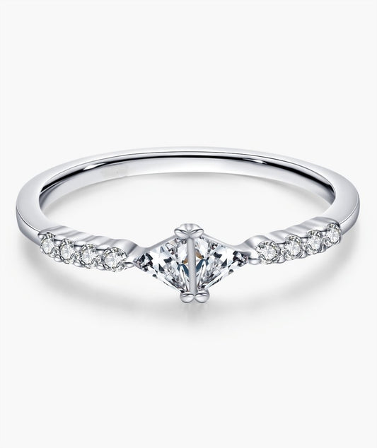 Royal Sparkle Ring - Diamoray