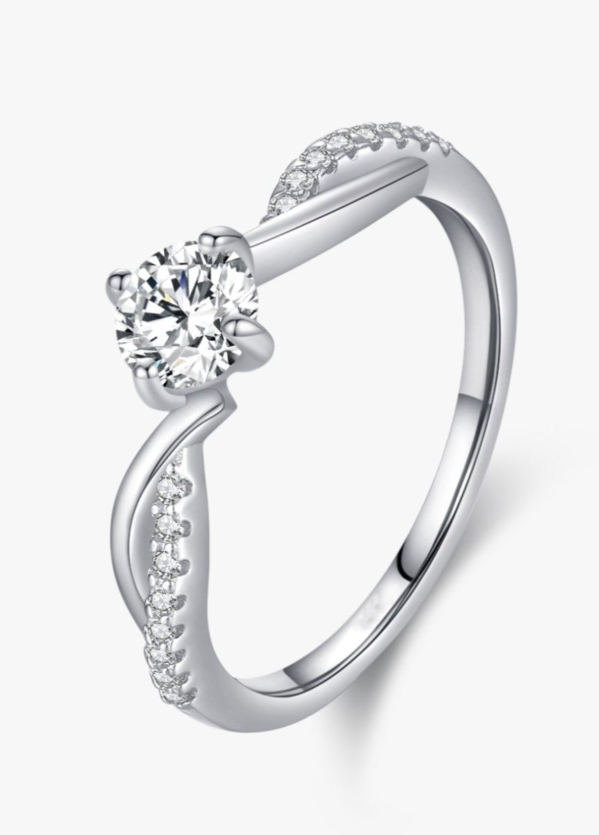 Twirling Brilliance Ring - Diamoray